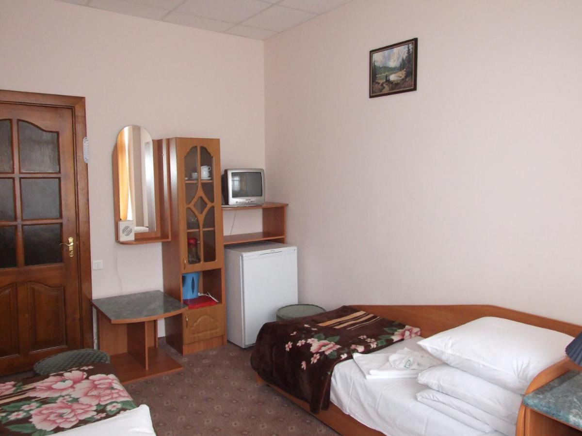 Sanatoriy Kristall Truskavets Kamer foto